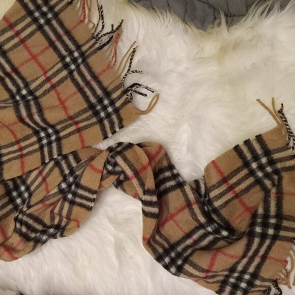 COPY - Vintage Burberry Tan Nova Check Cashmere Scarf - Picture 5 of 5